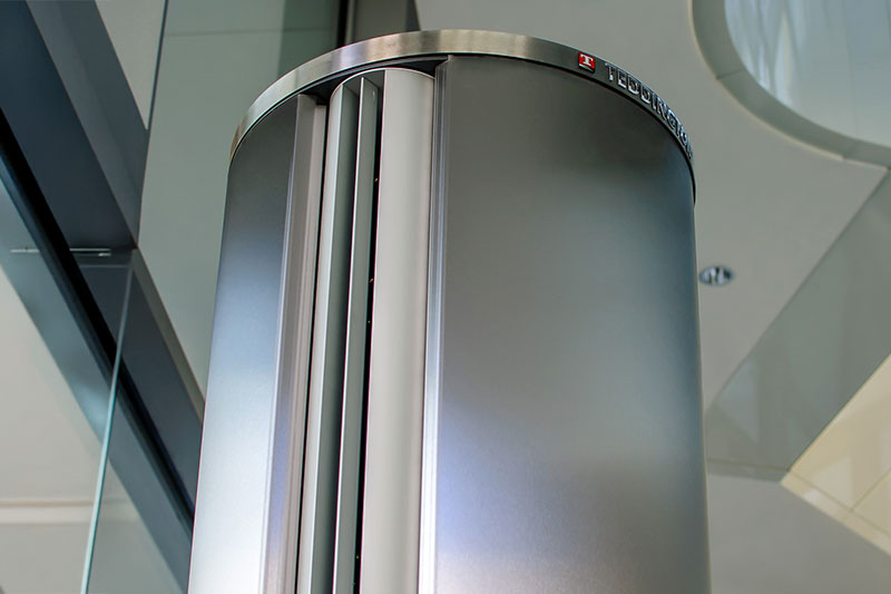 Gehäuse aus rundgebogenem Edelstahl